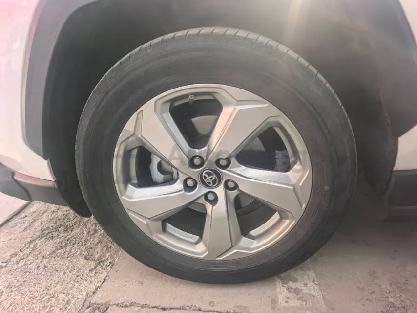 2021 Toyota RAV4 2.0L 171HP L4 CVT,autocango,china used car exporter,china ev exporter,chinese used car exporter,chinese used ev exporter