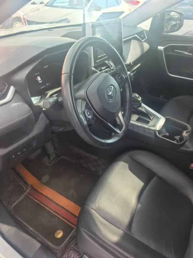 2021 Toyota RAV4 2.0L 171HP L4 CVT,autocango,china used car exporter,china ev exporter,chinese used car exporter,chinese used ev exporter
