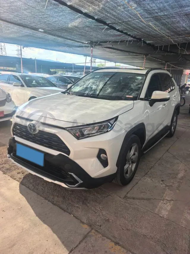 2021 Toyota RAV4 2.0L 171HP L4 CVT,autocango,china used car exporter,china ev exporter,chinese used car exporter,chinese used ev exporter