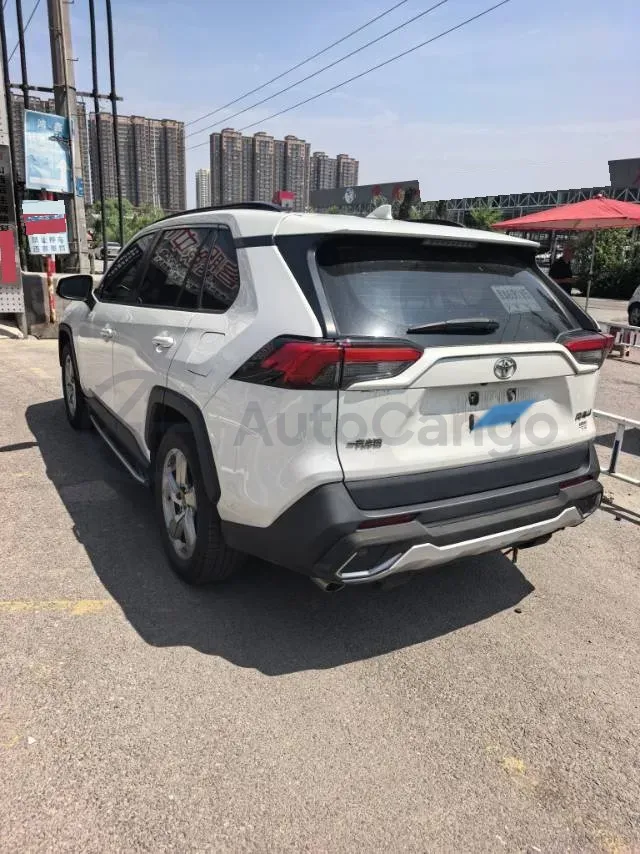 2021 Toyota RAV4 2.0L 171HP L4 CVT,autocango,china used car exporter,china ev exporter,chinese used car exporter,chinese used ev exporter