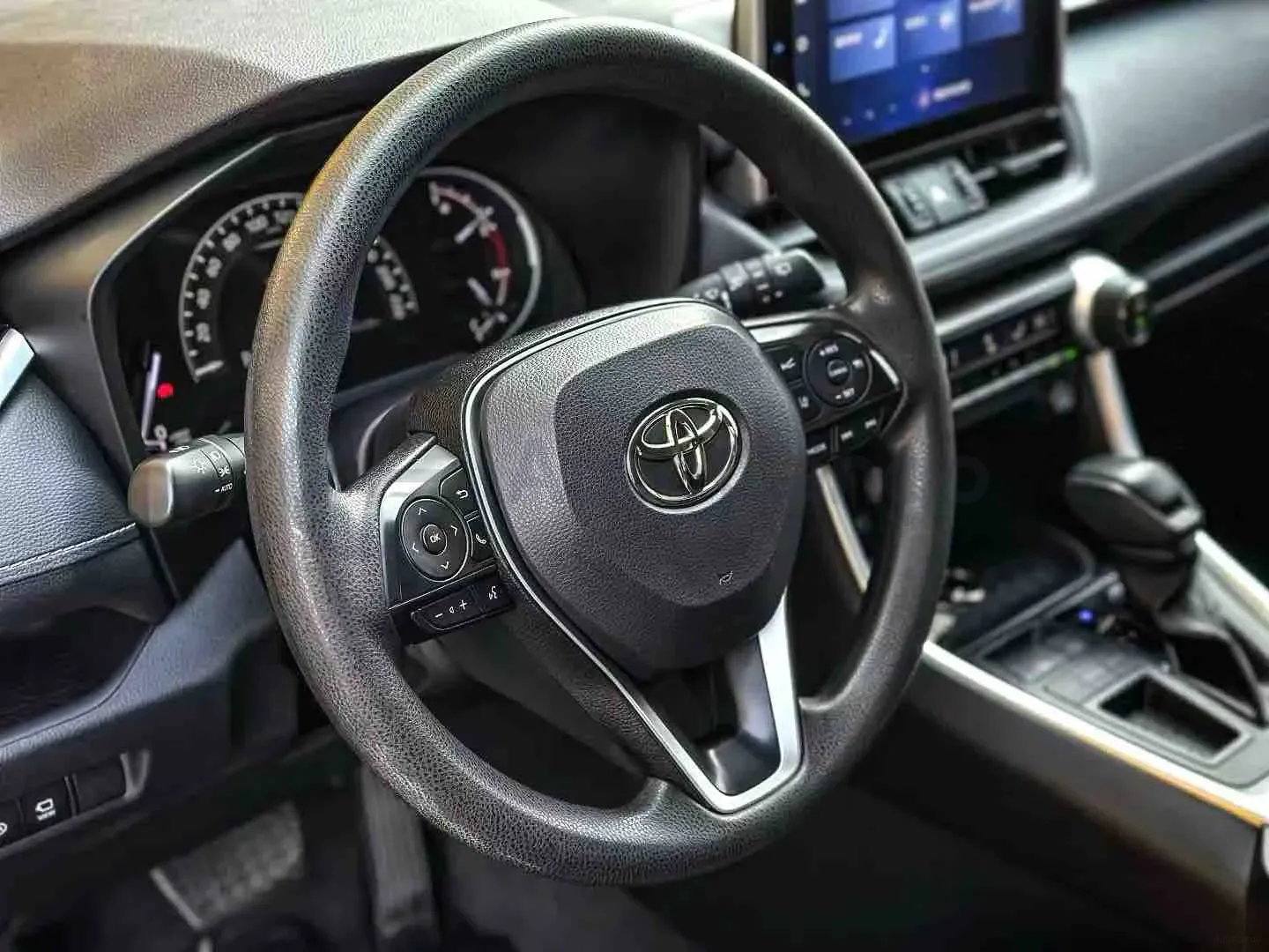 2022 Toyota RAV4 2.0L 171HP L4 CVT,autocango,china used car exporter,china ev exporter,chinese used car exporter,chinese used ev exporter