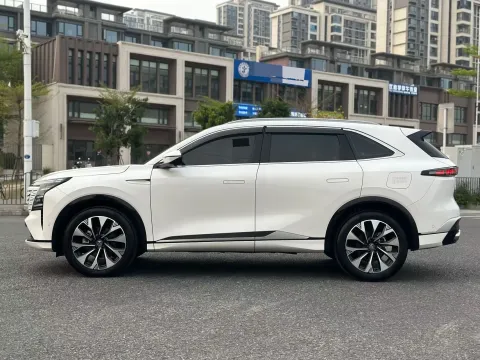 2024 ChangAn CS75 Plus 2.0T 233HP L4 8AT