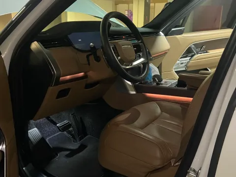 2024 Land Rover Range Rover 3.0T 400HP L6 8AT