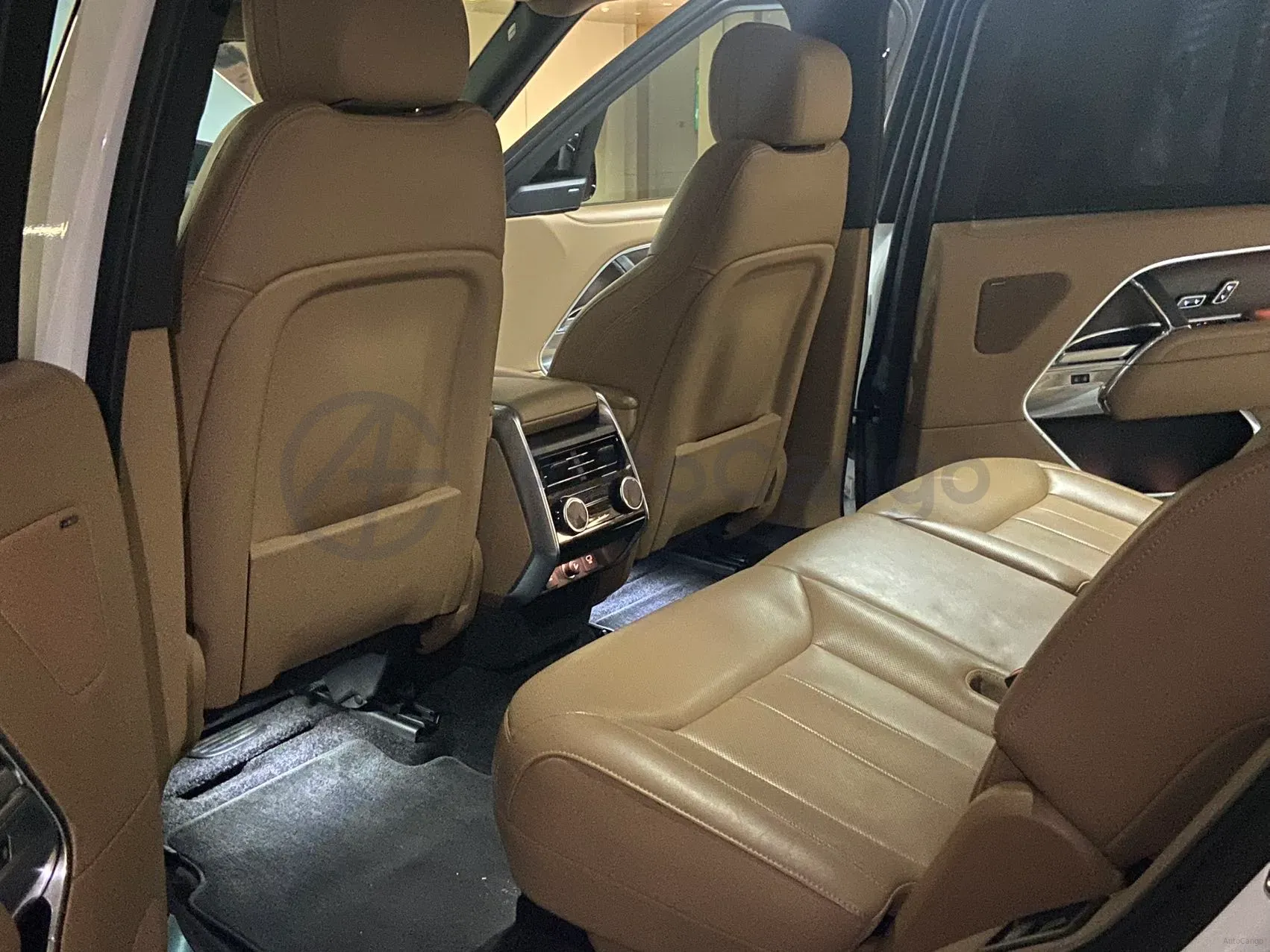 2024 Land Rover Range Rover 3.0T 400HP L6 8AT,autocango,china used car exporter,china ev exporter,chinese used car exporter,chinese used ev exporter