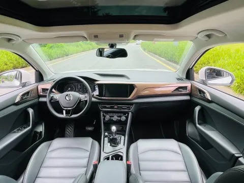 2020 Volkswagen Tharu 1.4T 150HP L4 7DCT
