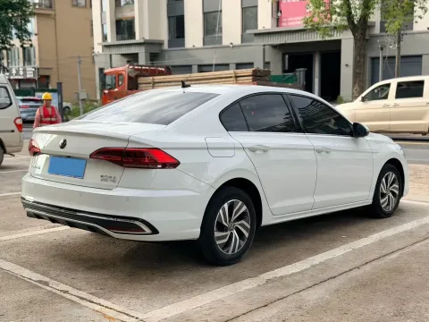 2023 Volkswagen Bora 1.2T 116HP L4 7DCT