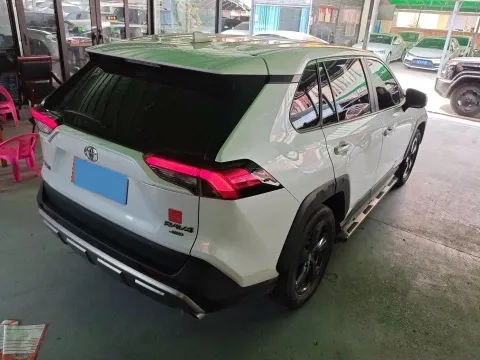 2022 Toyota RAV4 2.0L 171HP L4 CVT,autocango,china used car exporter,china ev exporter,chinese used car exporter,chinese used ev exporter