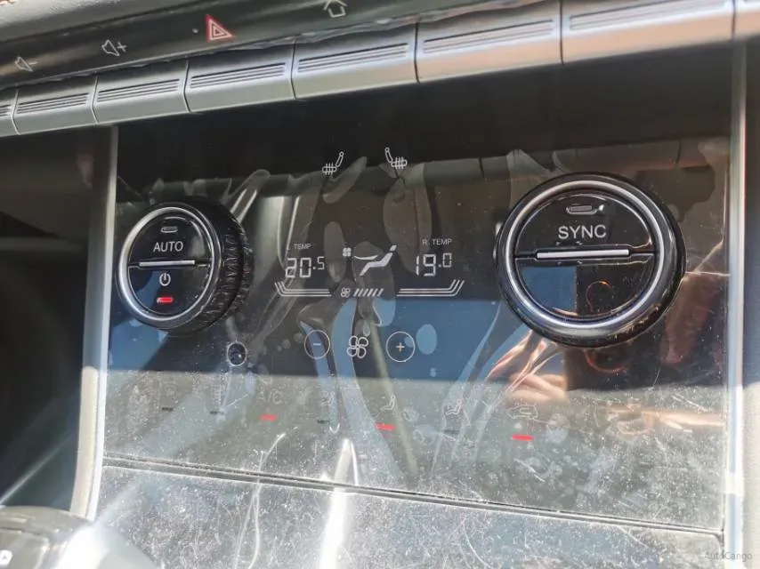 2024 Chery Tiggo 8 Plus 1.6T 197HP L4 7DCT,autocango,china used car exporter,china ev exporter,chinese used car exporter,chinese used ev exporter