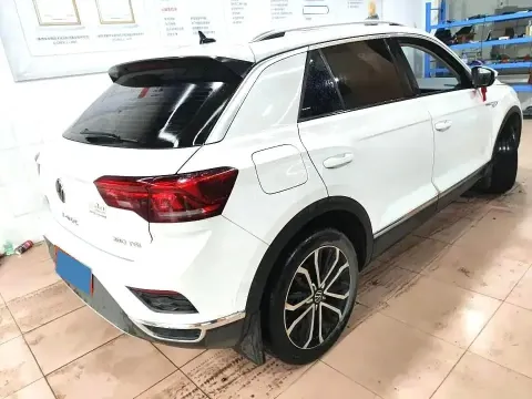 2022 Volkswagen T-Roc 1.4T 150HP L4 7DCT,autocango,china used car exporter,china ev exporter,chinese used car exporter,chinese used ev exporter