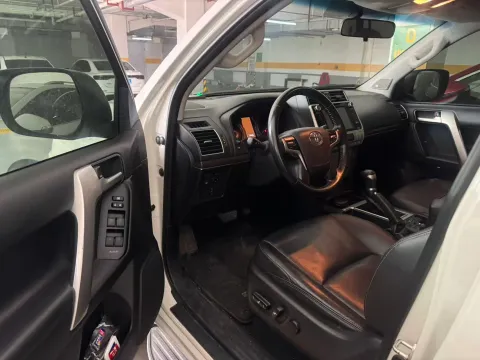 2019 Toyota Land Cruiser Prado 3.5L 280HP V6 6AT,autocango,china used car exporter,china ev exporter,chinese used car exporter,chinese used ev exporter