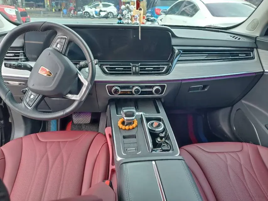 2025 HongQi HS5 2.0T 252HP L4 8AT,autocango,china used car exporter,china ev exporter,chinese used car exporter,chinese used ev exporter
