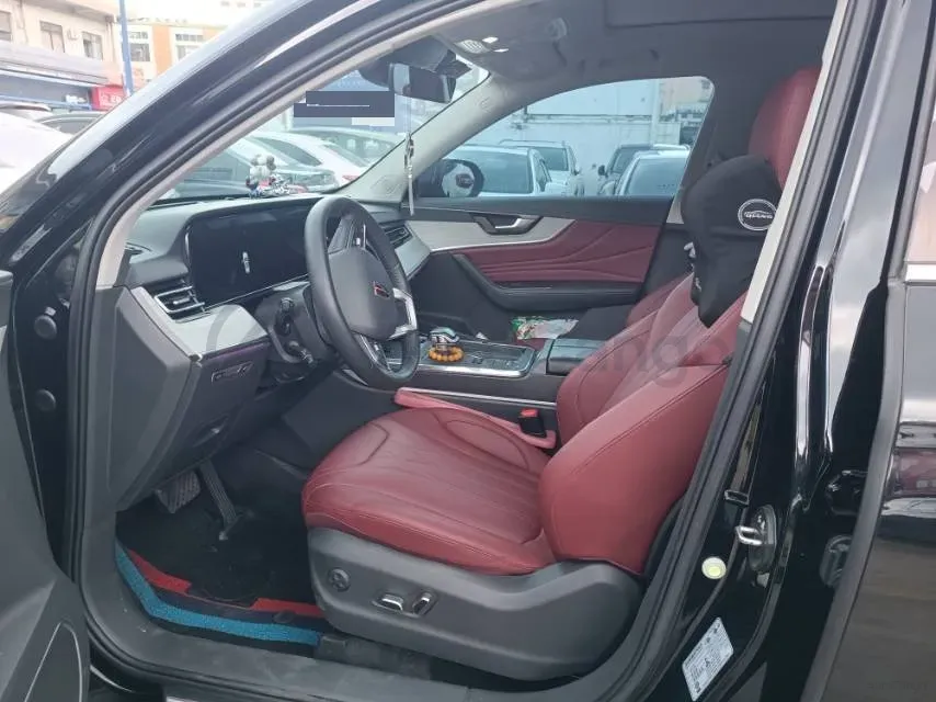2025 HongQi HS5 2.0T 252HP L4 8AT,autocango,china used car exporter,china ev exporter,chinese used car exporter,chinese used ev exporter