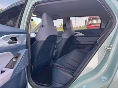 2022 Geometry E BEV 33.5KWH