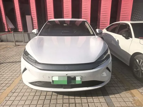 2025 BYD QinL BEV