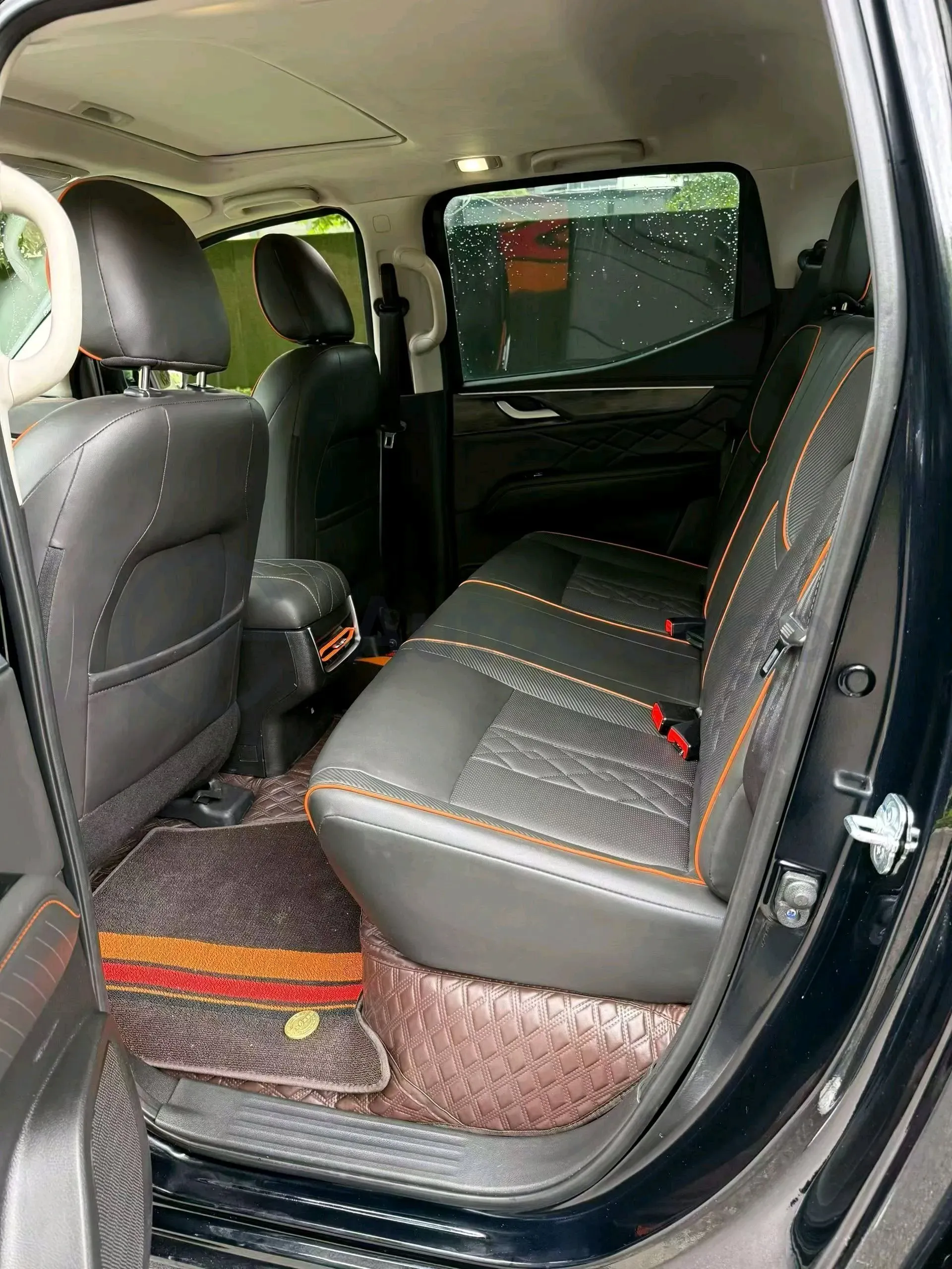 2023 Dongfeng RuiQi 7 2.3T 166HP L4 8AT,autocango,china used car exporter,china ev exporter,chinese used car exporter,chinese used ev exporter