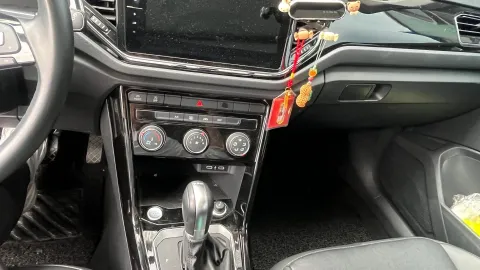 2021 Volkswagen T-Roc 1.4T 150HP L4 7DCT