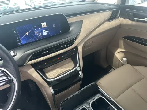 2025 Buick GL8 1.5T 180HP L4 2DHT PHEV