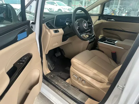 2025 Buick GL8 1.5T 180HP L4 2DHT PHEV