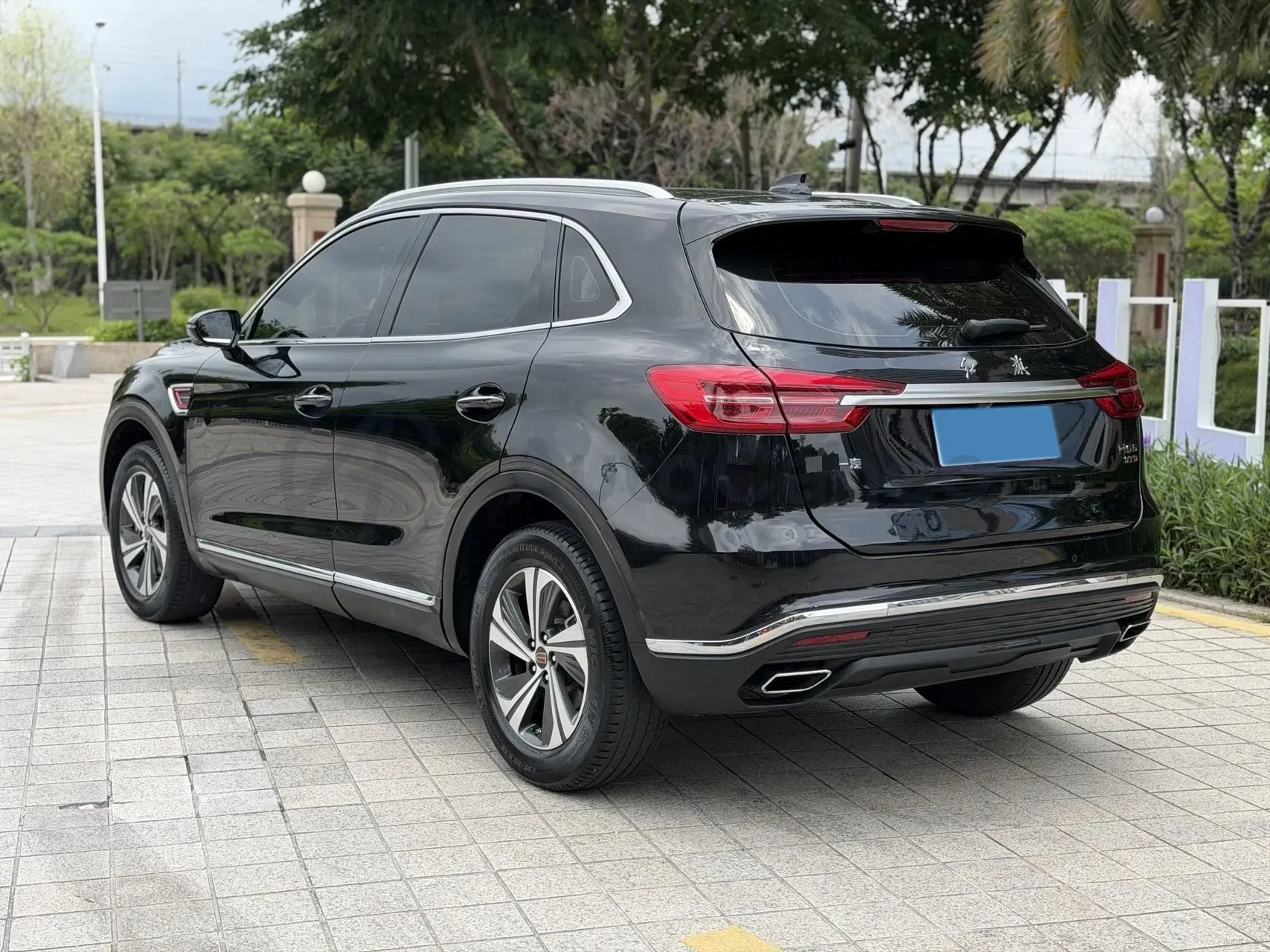 2019 HongQi HS5 2.0T 224HP L4 6AT,autocango,china used car exporter,china ev exporter,chinese used car exporter,chinese used ev exporter