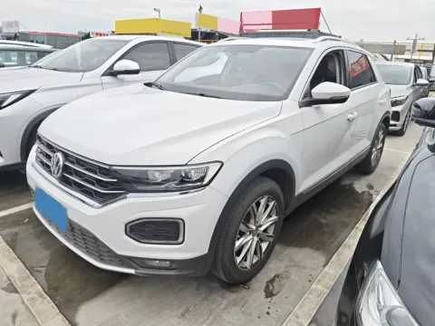 2020 VOLKSWAGEN T-ROC,autocango,china used car exporter,china ev exporter,chinese used car exporter,chinese used ev exporter