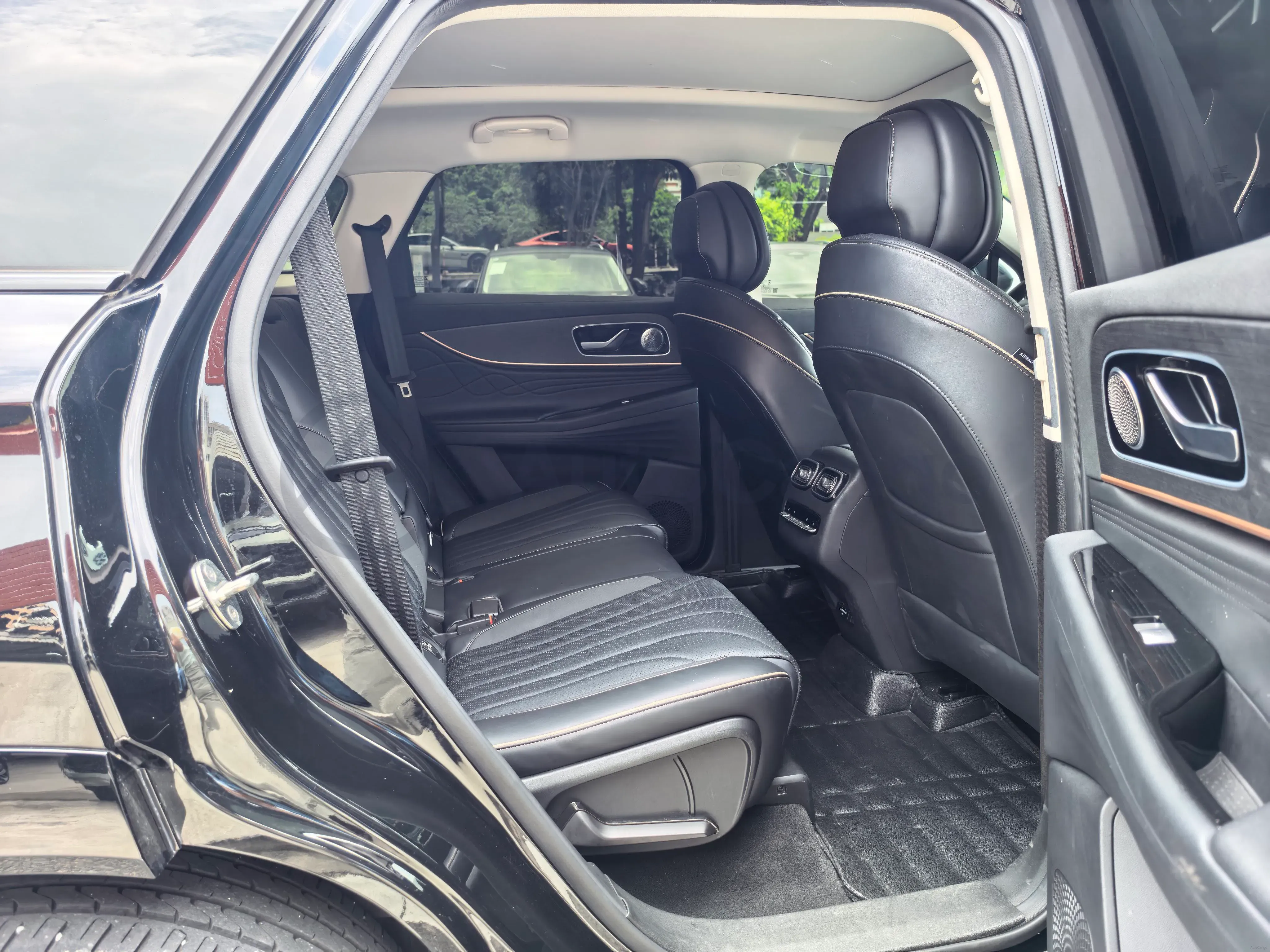 2023 Chery Tiggo 9 2.0T 261HP L4 7DCT,autocango,china used car exporter,china ev exporter,chinese used car exporter,chinese used ev exporter