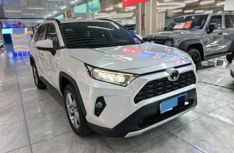 2021 Toyota RAV4 2.0L 171HP L4 CVT,autocango,china used car exporter,china ev exporter,chinese used car exporter,chinese used ev exporter