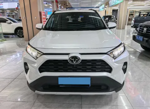 2021 Toyota RAV4 2.0L 171HP L4 CVT,autocango,china used car exporter,china ev exporter,chinese used car exporter,chinese used ev exporter