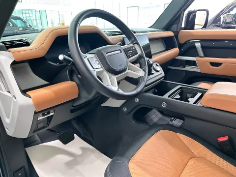 2024 Land Rover Defender 3.0T 400HP L6 8AT