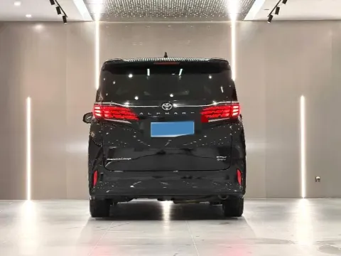 2024 Toyota Alphard 2.5L 190HP L4 E-CVT Hybrid