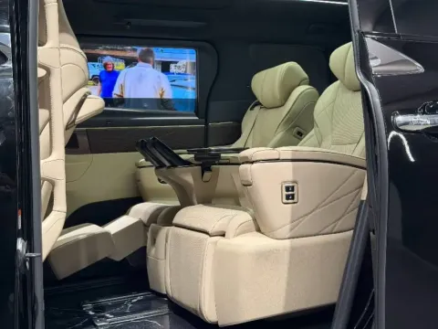 2024 Toyota Alphard 2.5L 190HP L4 E-CVT Hybrid