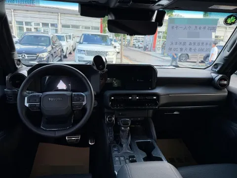 2025 Toyota Land Cruiser Prado 2.4T 282HP L4 8AT Hybrid 5.1KWH