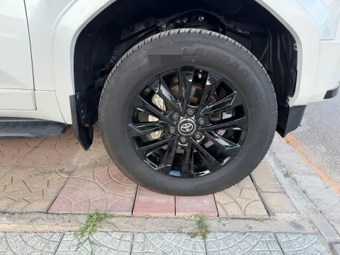2025 Toyota Land Cruiser Prado 2.4T 282HP L4 8AT Hybrid 5.1KWH