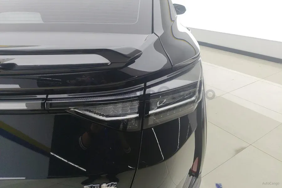 2023 DongFeng Aeolus YiXuan 1.5L 125HP L4 6DCT,autocango,china used car exporter,china ev exporter,chinese used car exporter,chinese used ev exporter