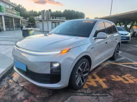 2024 LI L6,autocango,china used car exporter,china ev exporter,chinese used car exporter,chinese used ev exporter