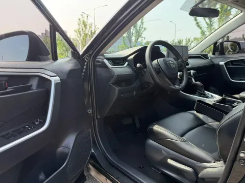 2023 Toyota Wildlander 2.0L 171HP L4 CVT,autocango,china used car exporter,china ev exporter,chinese used car exporter,chinese used ev exporter