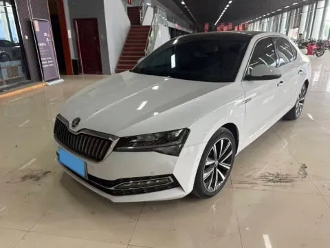 2022 Skoda Superb 1.4T 150HP L4 7DCT,autocango,china used car exporter,china ev exporter,chinese used car exporter,chinese used ev exporter