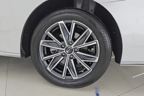 2024 GAC Trumpchi M8 2.0T 252HP L4 8AT