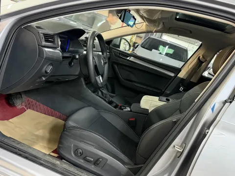2024 Skoda Superb 1.4T 150HP L4 7DCT,autocango,china used car exporter,china ev exporter,chinese used car exporter,chinese used ev exporter