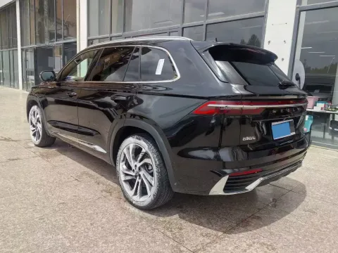 2023 Geely Monjaro 2.0T 238HP L4 8AT