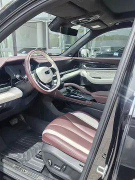 2023 Geely Monjaro 2.0T 238HP L4 8AT