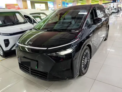 2026 Xpeng X9 REEV 150HP REEV,autocango,china used car exporter,china ev exporter,chinese used car exporter,chinese used ev exporter