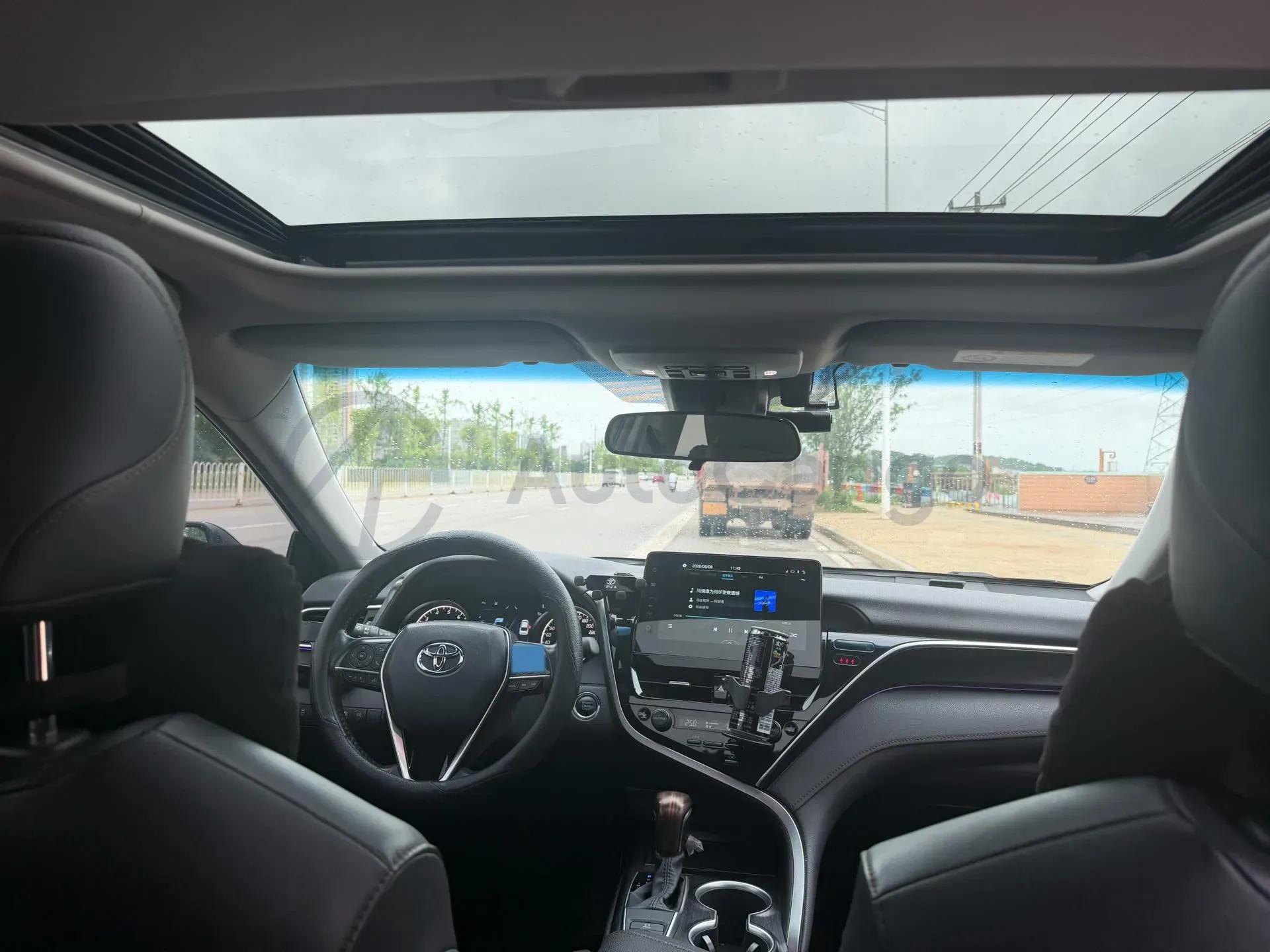 2021 Toyota Camry 2.0L 178HP L4 CVT,autocango,china used car exporter,china ev exporter,chinese used car exporter,chinese used ev exporter