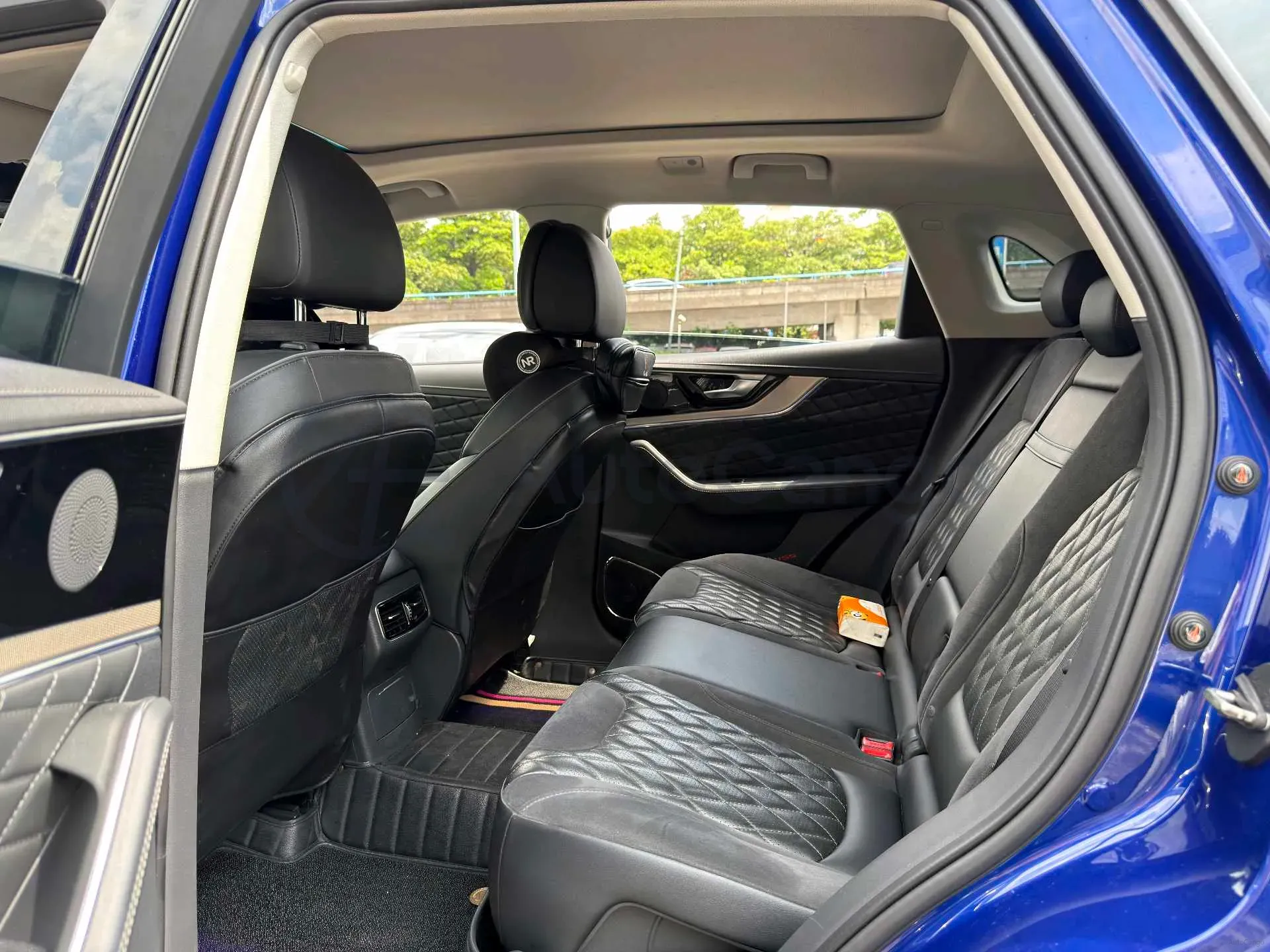 2019 HongQi HS5 2.0T 224HP L4 6AT,autocango,china used car exporter,china ev exporter,chinese used car exporter,chinese used ev exporter
