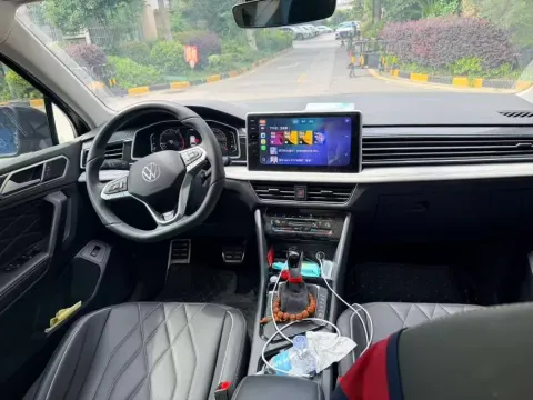 2024 Volkswagen Tiguan L 2.0T 186HP L4 7DCT,autocango,china used car exporter,china ev exporter,chinese used car exporter,chinese used ev exporter