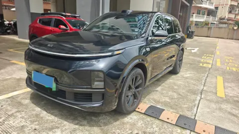 2023 LI L8,autocango,china used car exporter,china ev exporter,chinese used car exporter,chinese used ev exporter