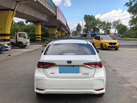 2021 Toyota Corolla 1.8L 98HP L4 E-CVT Hybrid