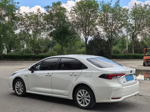 2021 Toyota Corolla 1.8L 98HP L4 E-CVT Hybrid