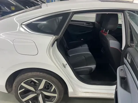 2025 Volkswagen Lamando 1.4T 150HP L4 7DCT