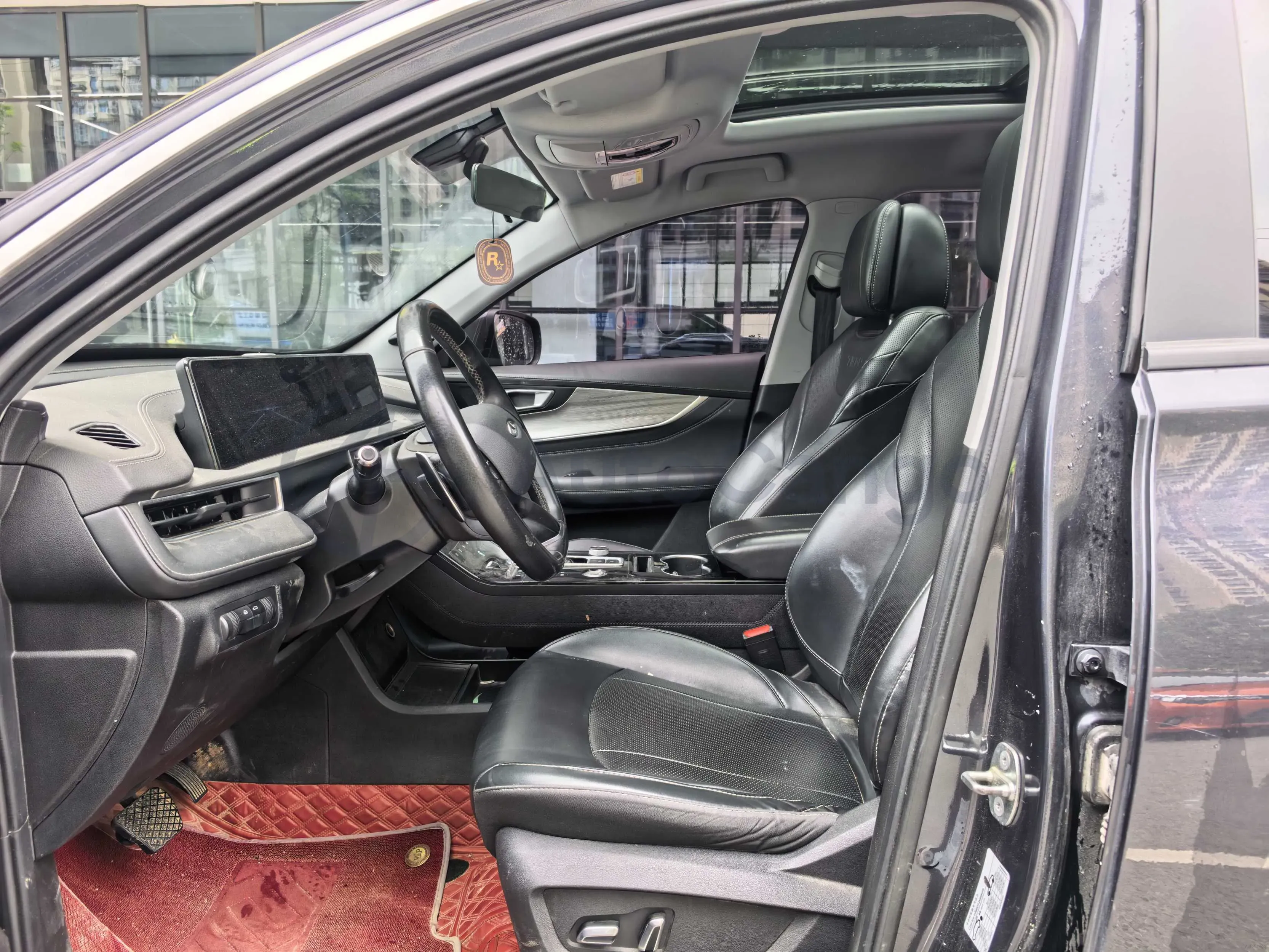 2022 Chery Tiggo 8 Plus 1.6T 197HP L4 7DCT,autocango,china used car exporter,china ev exporter,chinese used car exporter,chinese used ev exporter