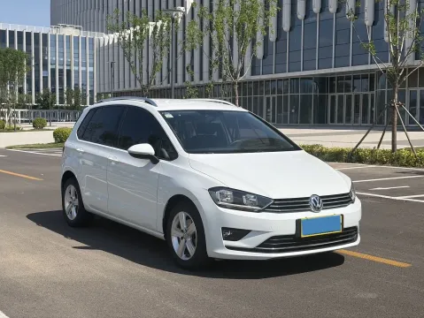 2016 Volkswagen Golf Sportsvan 1.6L 110HP L4 6AT,autocango,china used car exporter,china ev exporter,chinese used car exporter,chinese used ev exporter